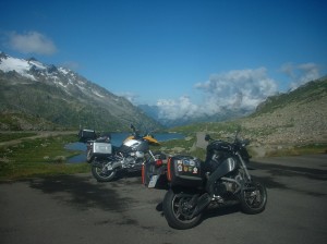 La Buell Ulyssess accanto alla mia GS